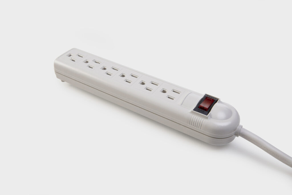 Hiilo-Plugii-Elite-Ultimate-Power-Strip-Surge-Protector-2